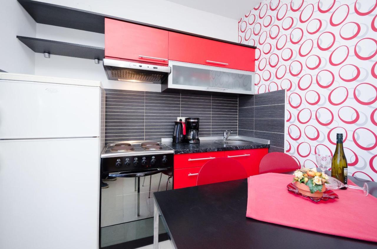 Apartments Helena Lopar Extérieur photo